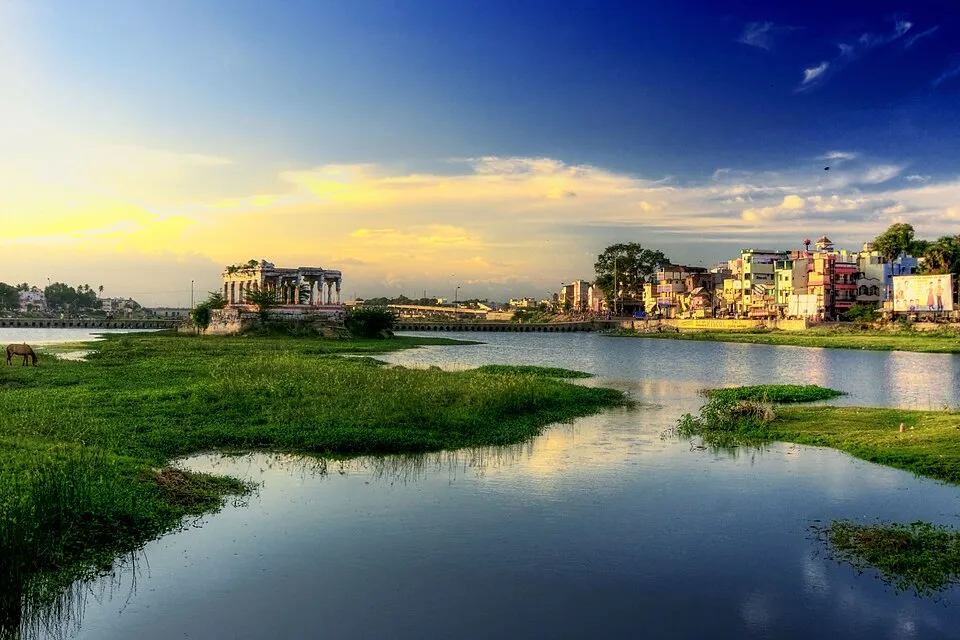 Sunrise over the Vaigai river dividing Madurai city into north and south